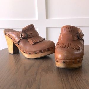 Frye clogs